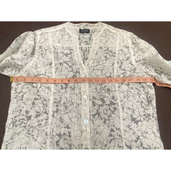 White Unconventional Lace Sheer Tunic w/ Mother of Pearl Buttons (M) Linen Blend - Picture 5 of 10